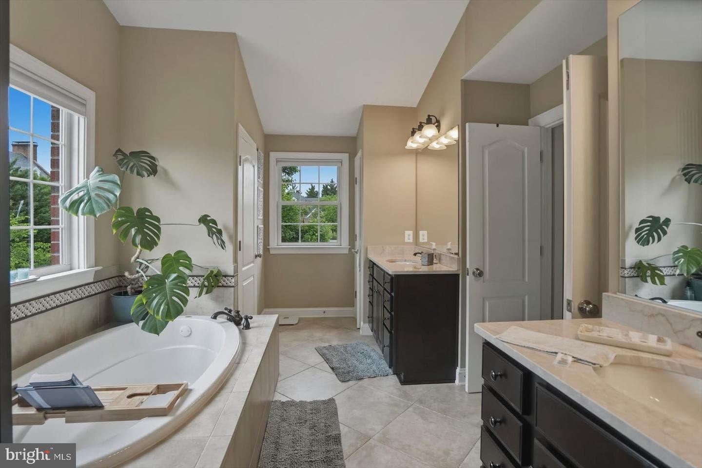 310 Lyon Ct photo 31