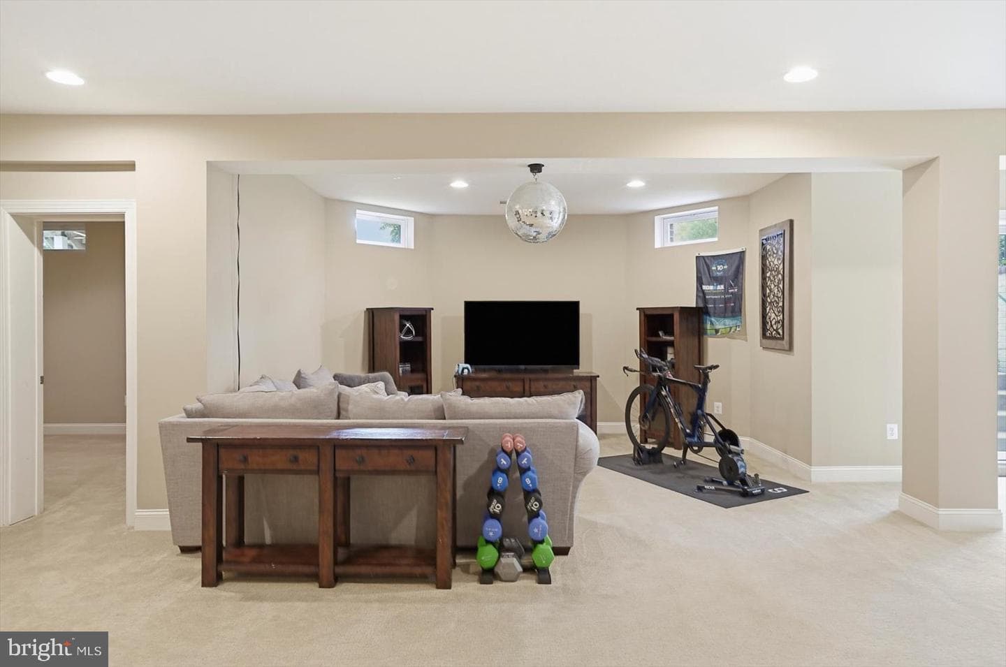 310 Lyon Ct photo 44