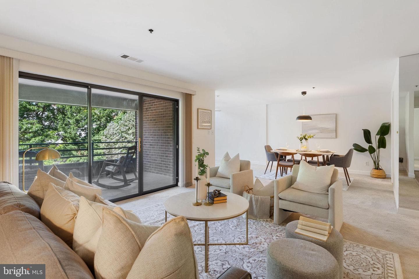 3 Southerly Court #505 photo 4