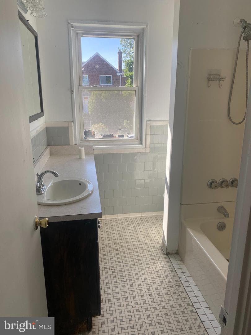906 Masefield Road photo 11