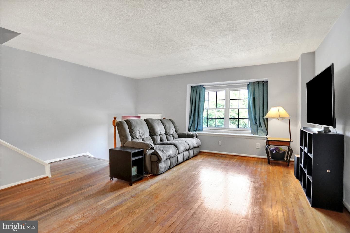 959 Elm Road photo 5