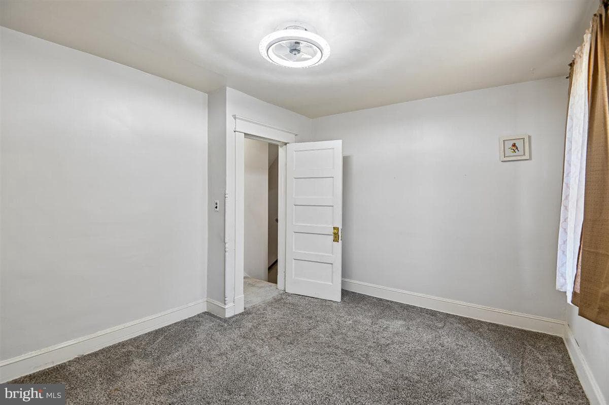 1817 Maxwell Ave photo 42