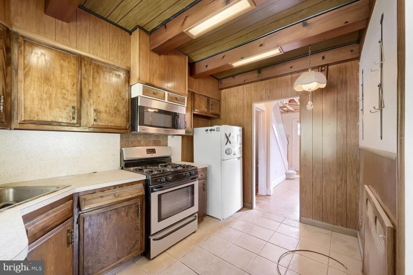 2411 Fairway photo 11