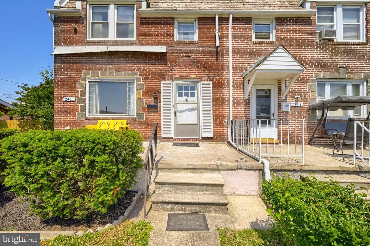 2411 Fairway photo 3