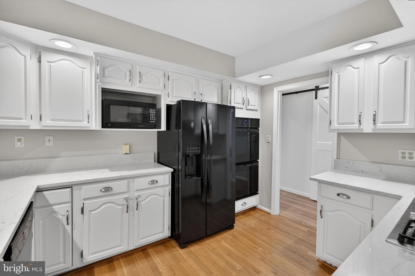 401 Allview Court photo 17