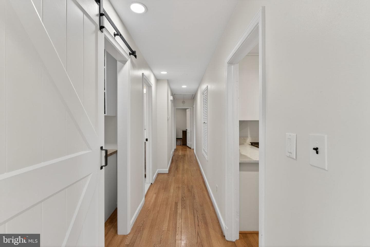 401 Allview Court photo 20