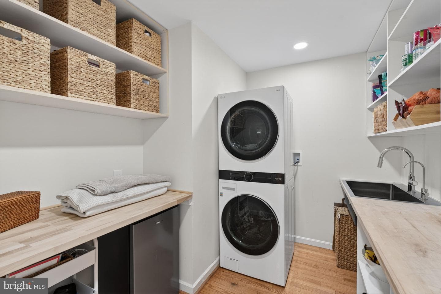 401 Allview Court photo 21