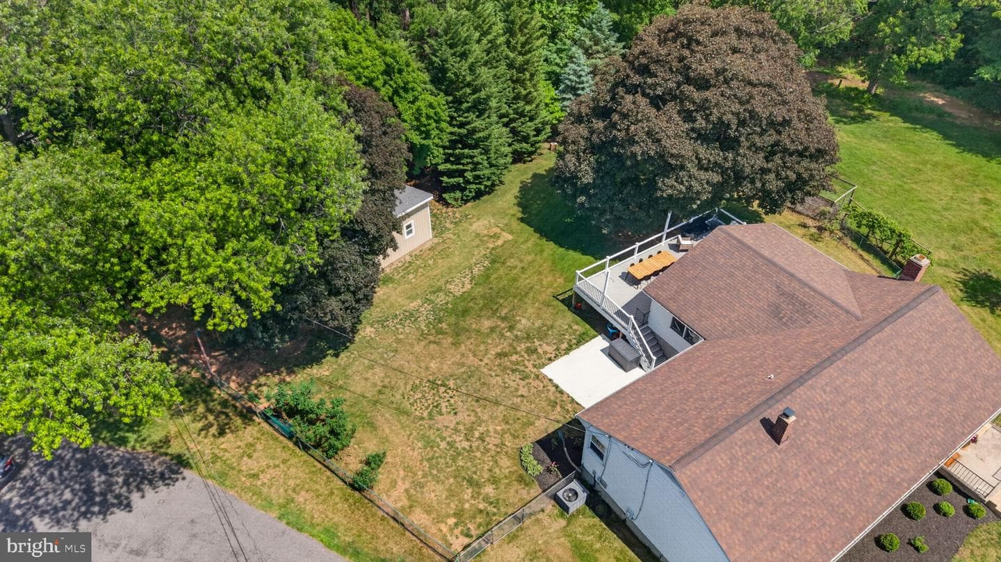 401 Allview Court photo 78