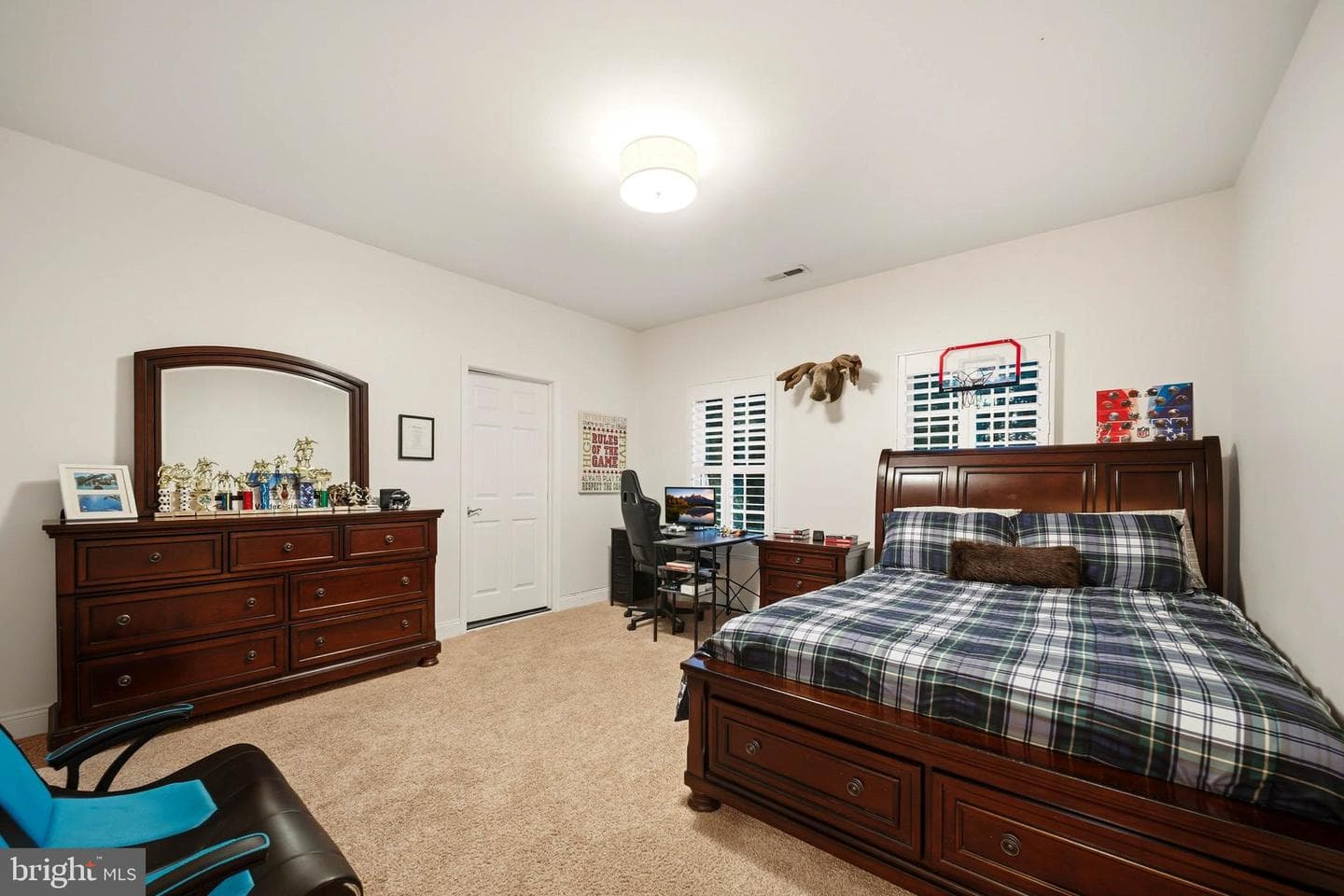 1123 Saddle Creek Court photo 32