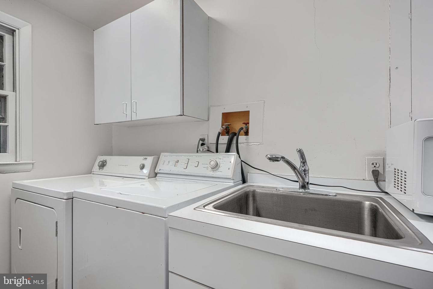 2 Kenmont Court photo 28
