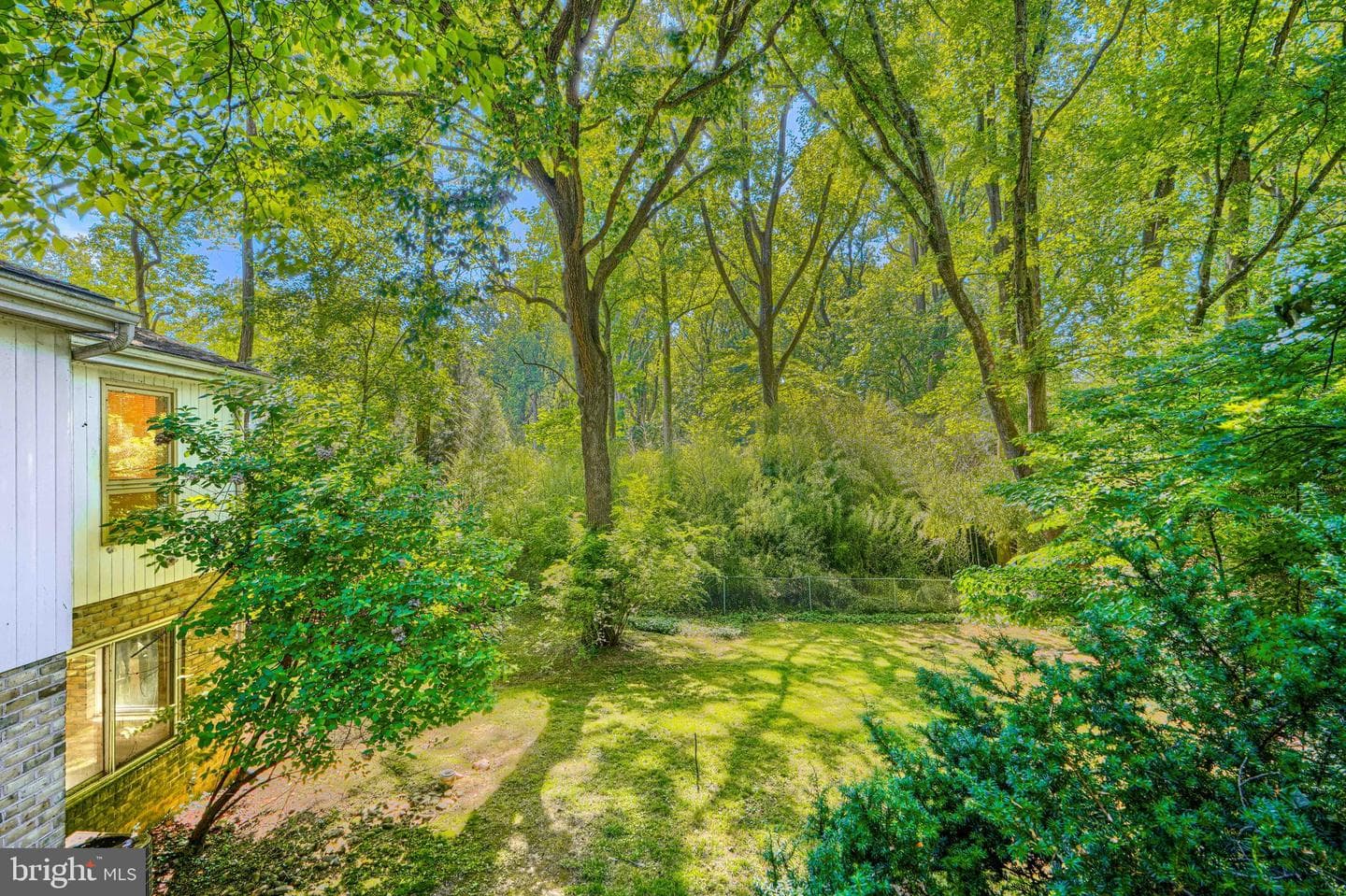 2 Kenmont Court photo 4