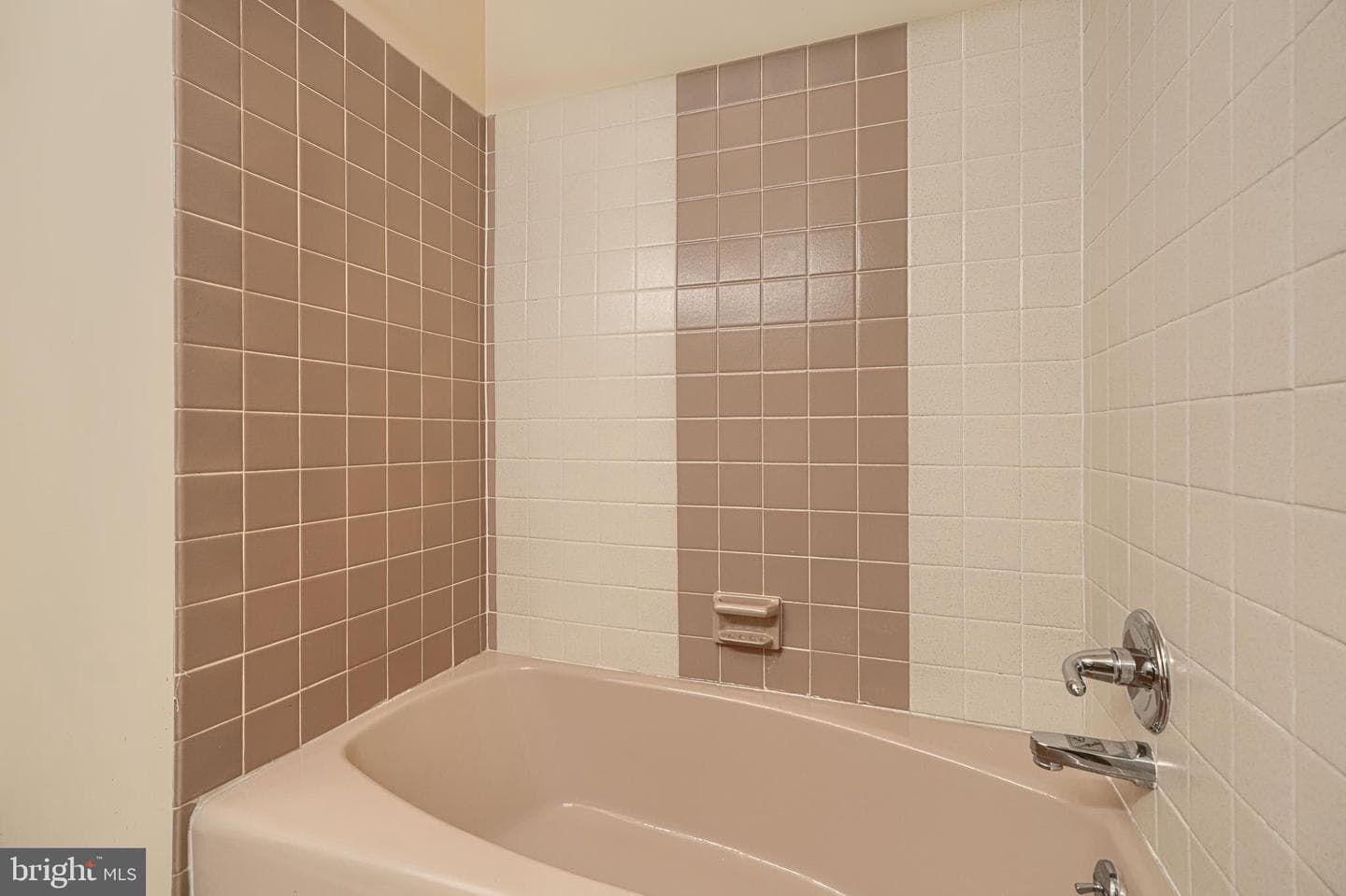 2 Kenmont Court photo 67