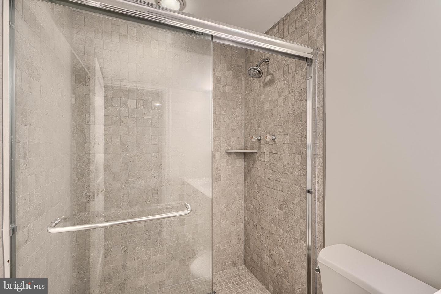 2 Kenmont Court photo 75
