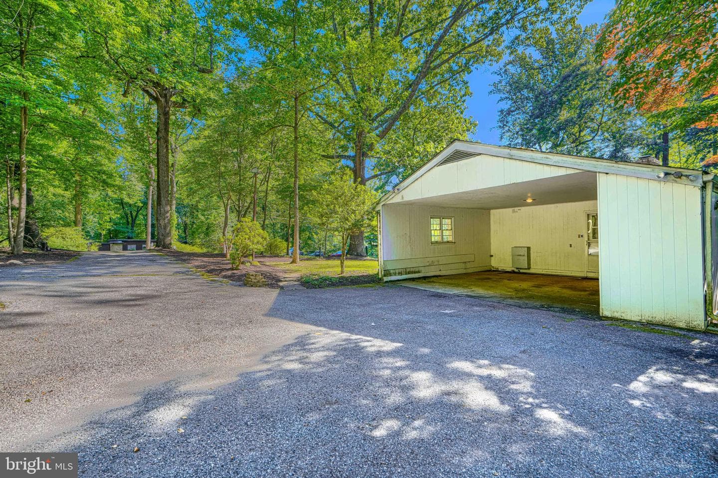 2 Kenmont Court photo 90