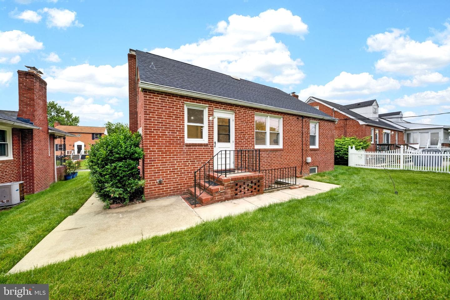 8217 Laurel Drive photo 35