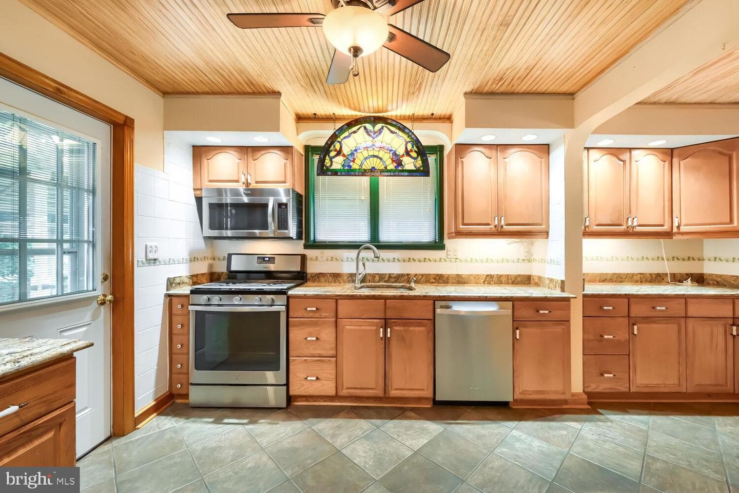 407 Franklin Avenue photo 16