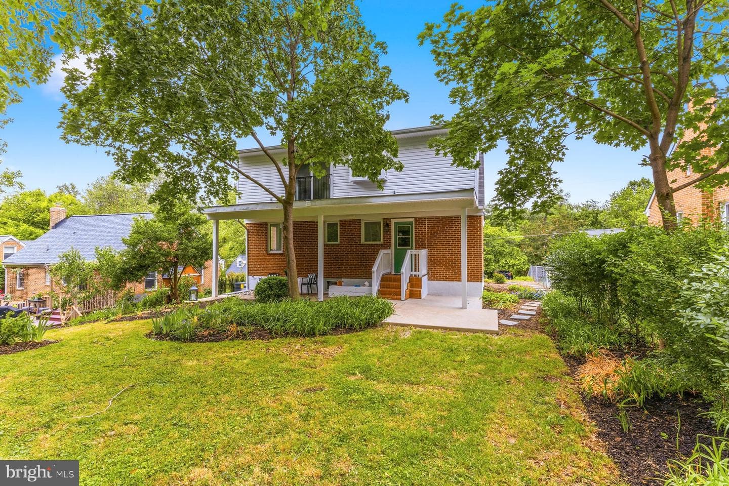 409 Oak Court photo 23