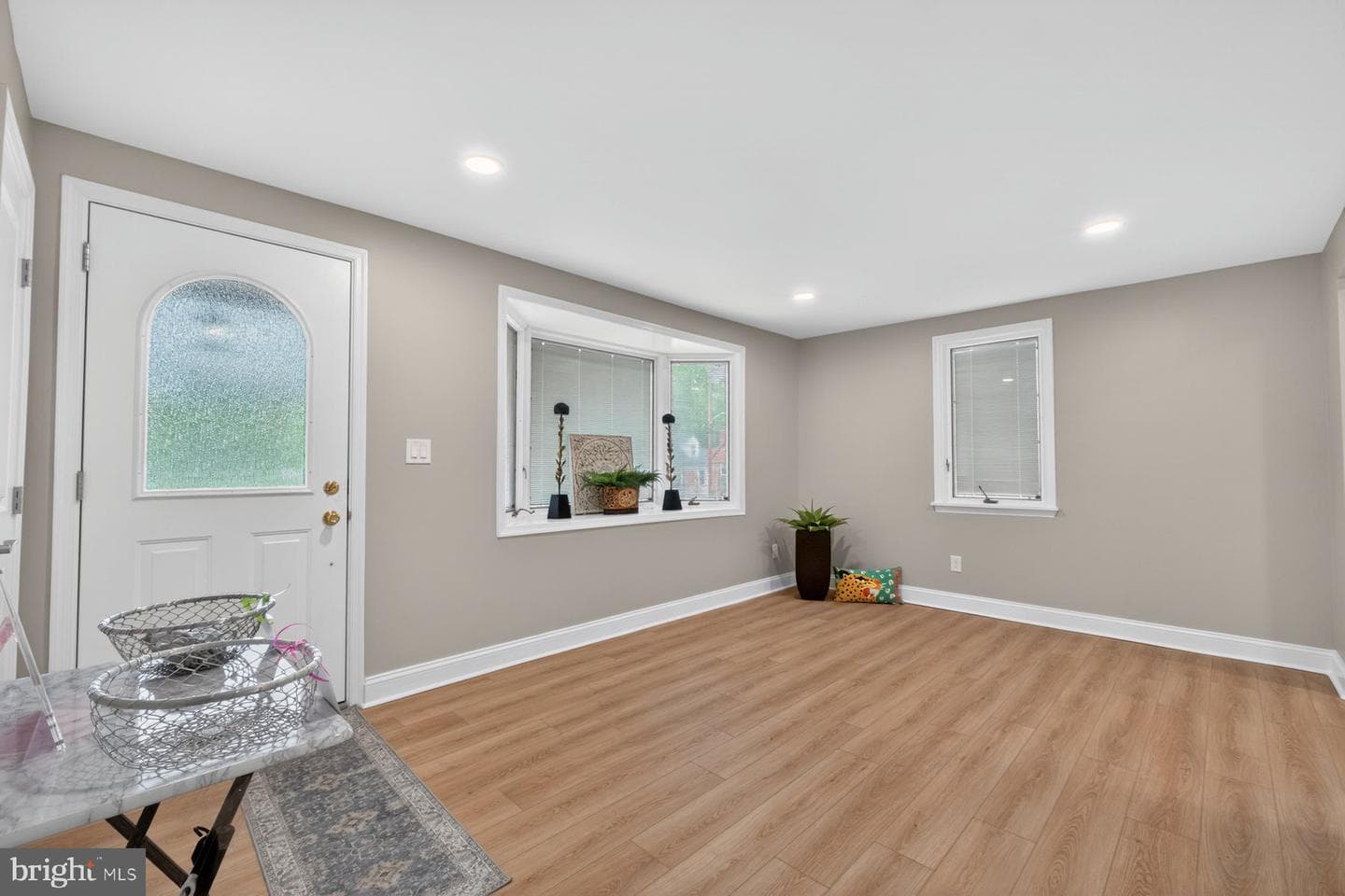 409 Oak Court photo 5