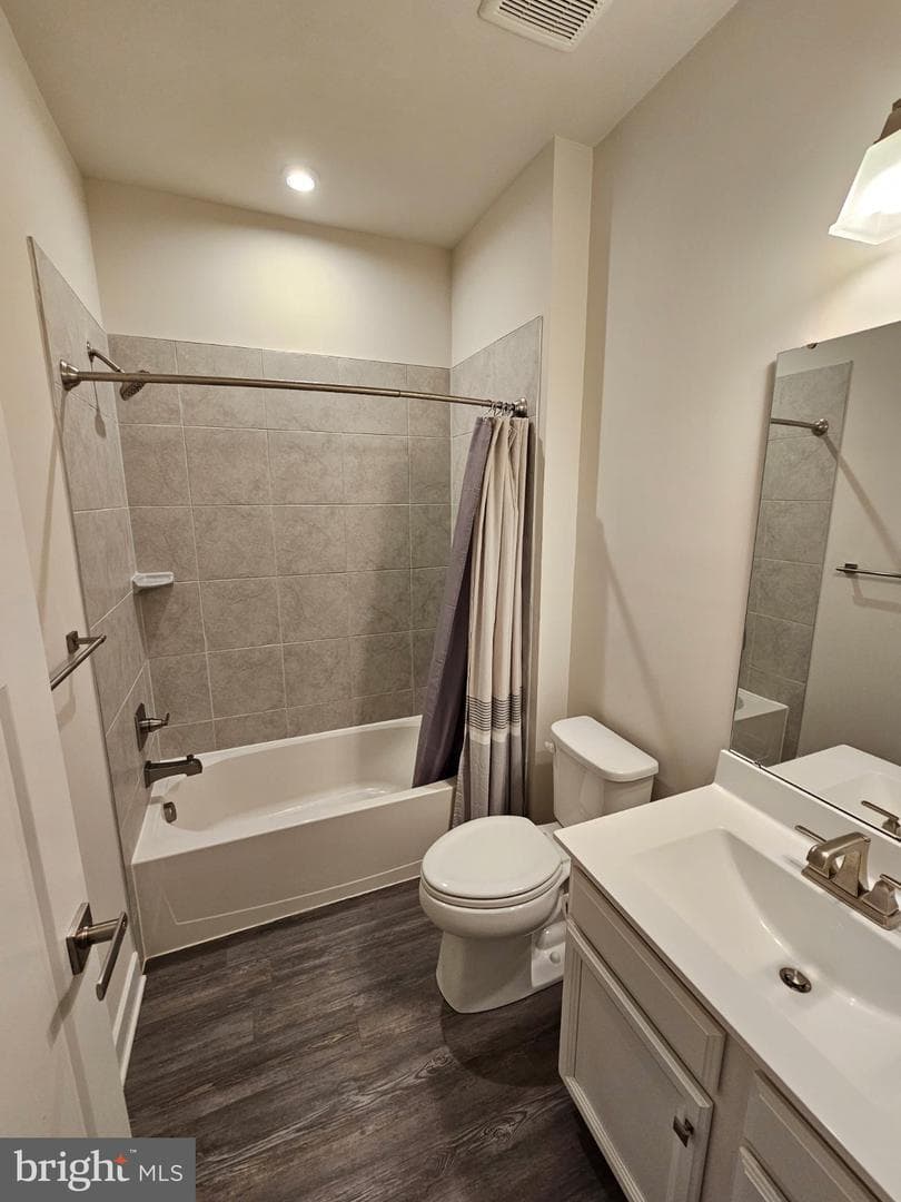 6234 Islington Street photo 20