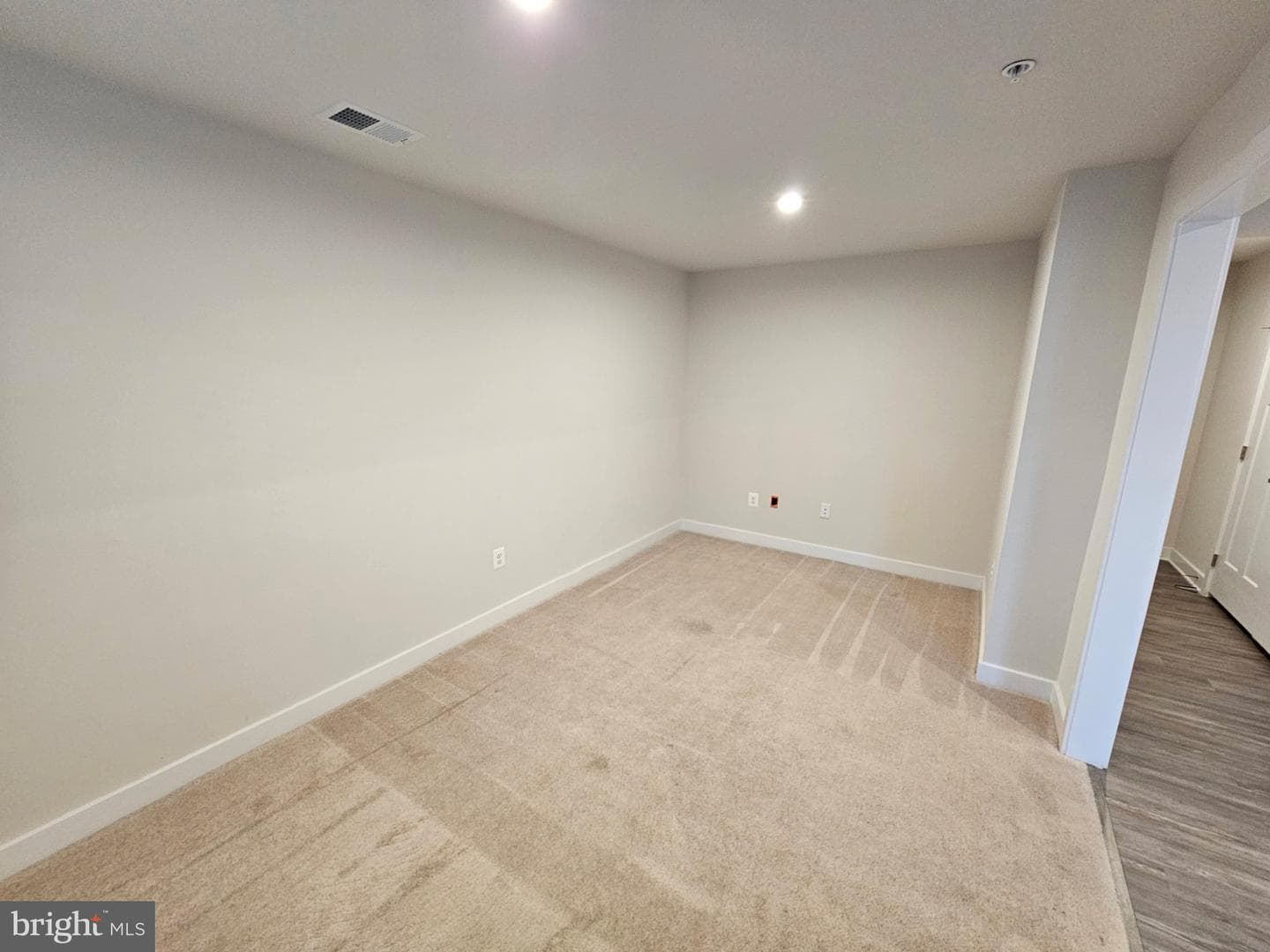6234 Islington Street photo 3