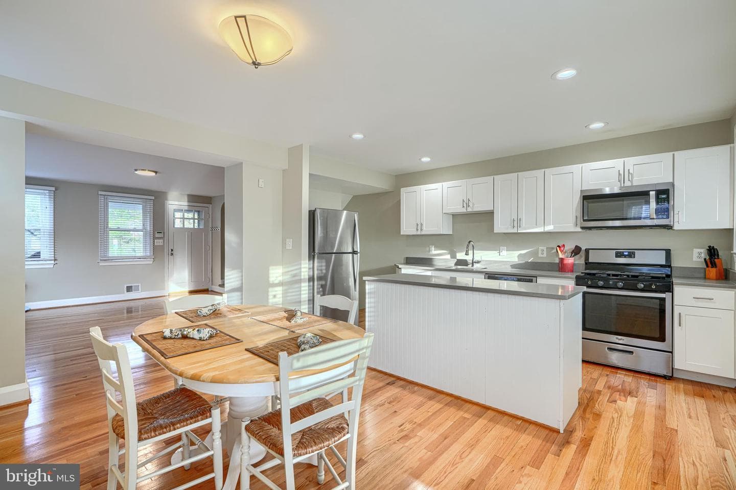 206 Maryland Avenue photo 4