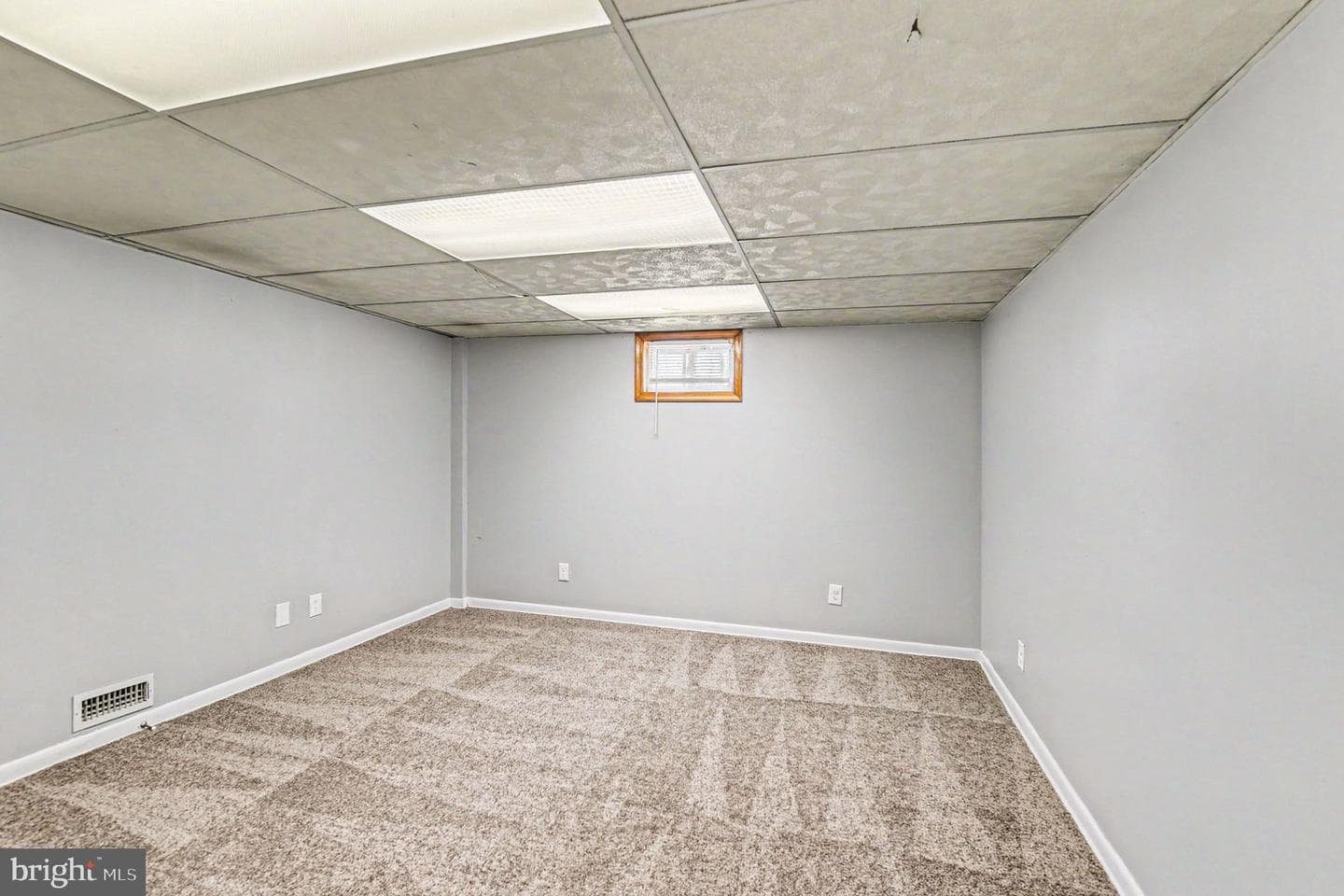 8025 N Boundary Road photo 24