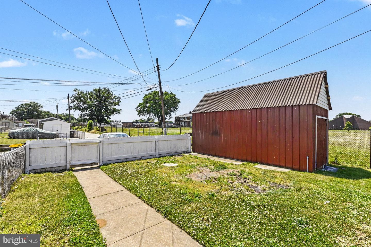 8025 N Boundary Road photo 27