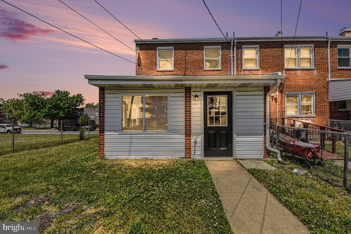 8025 N Boundary Road photo 3