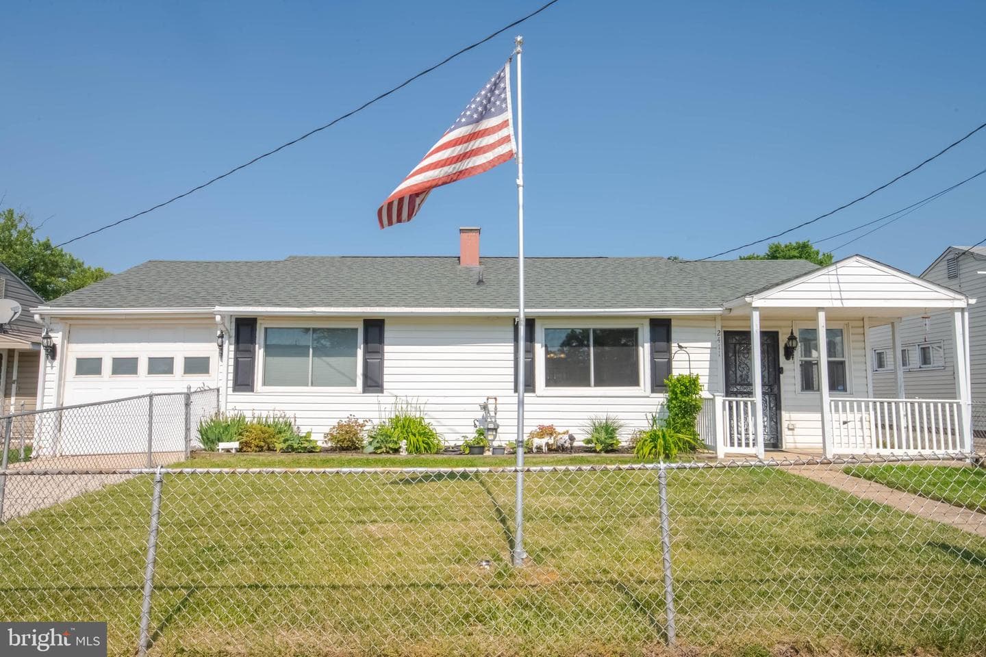 2411 Saratoga Avenue photo 2