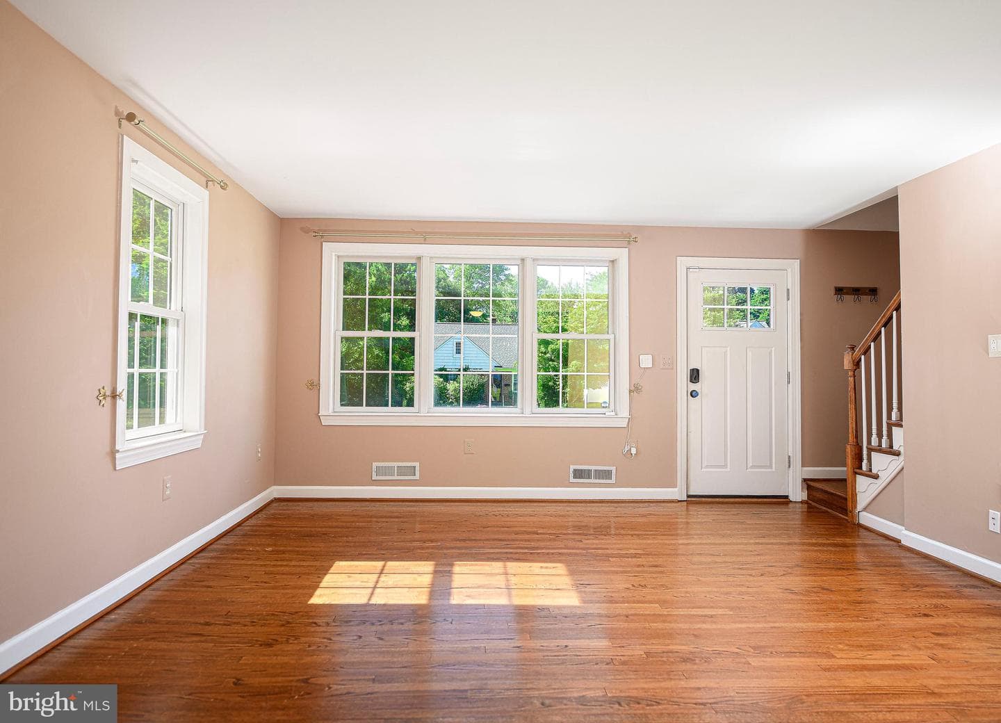 508 Overcrest Road photo 4