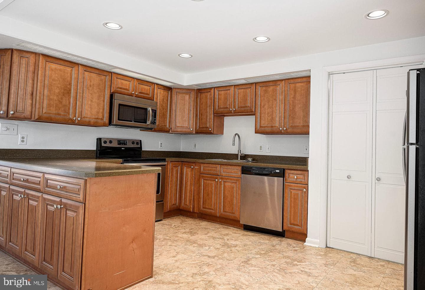 8724 Littlewood Road photo 12
