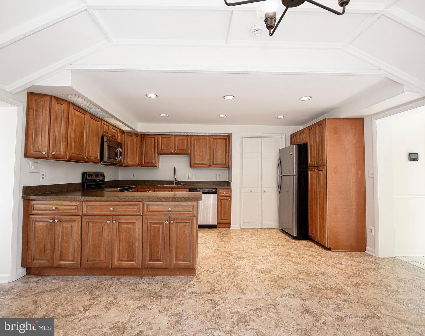 8724 Littlewood Road photo 3