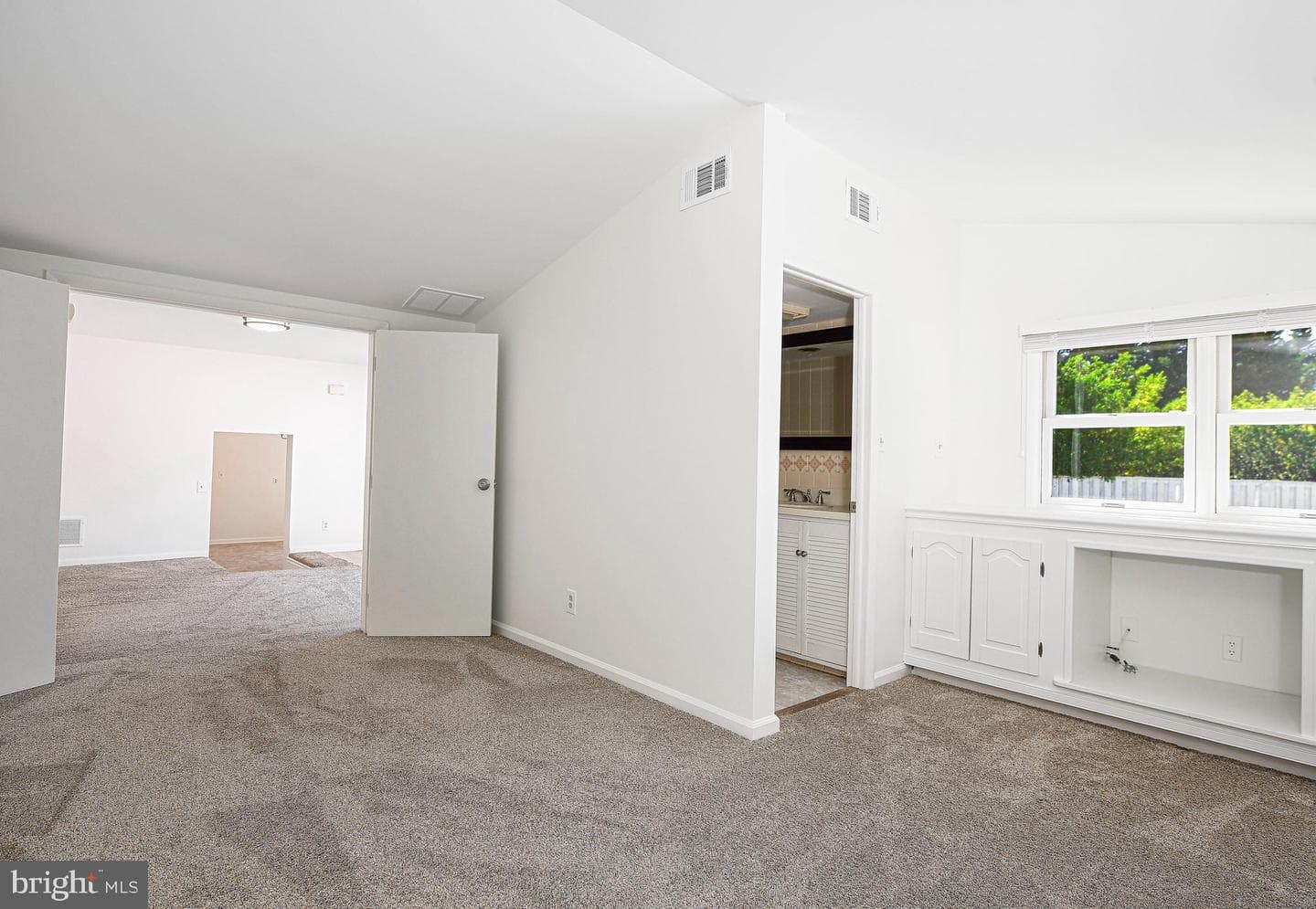 8724 Littlewood Road photo 9