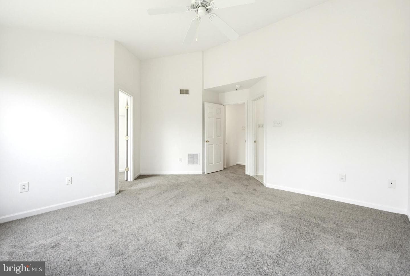 5002 Strawbridge Terrace #5002 photo 23