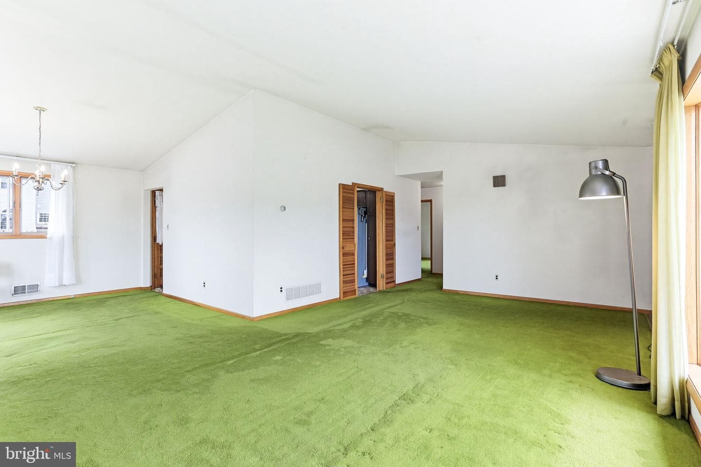 9301 Gardenia Road photo 11