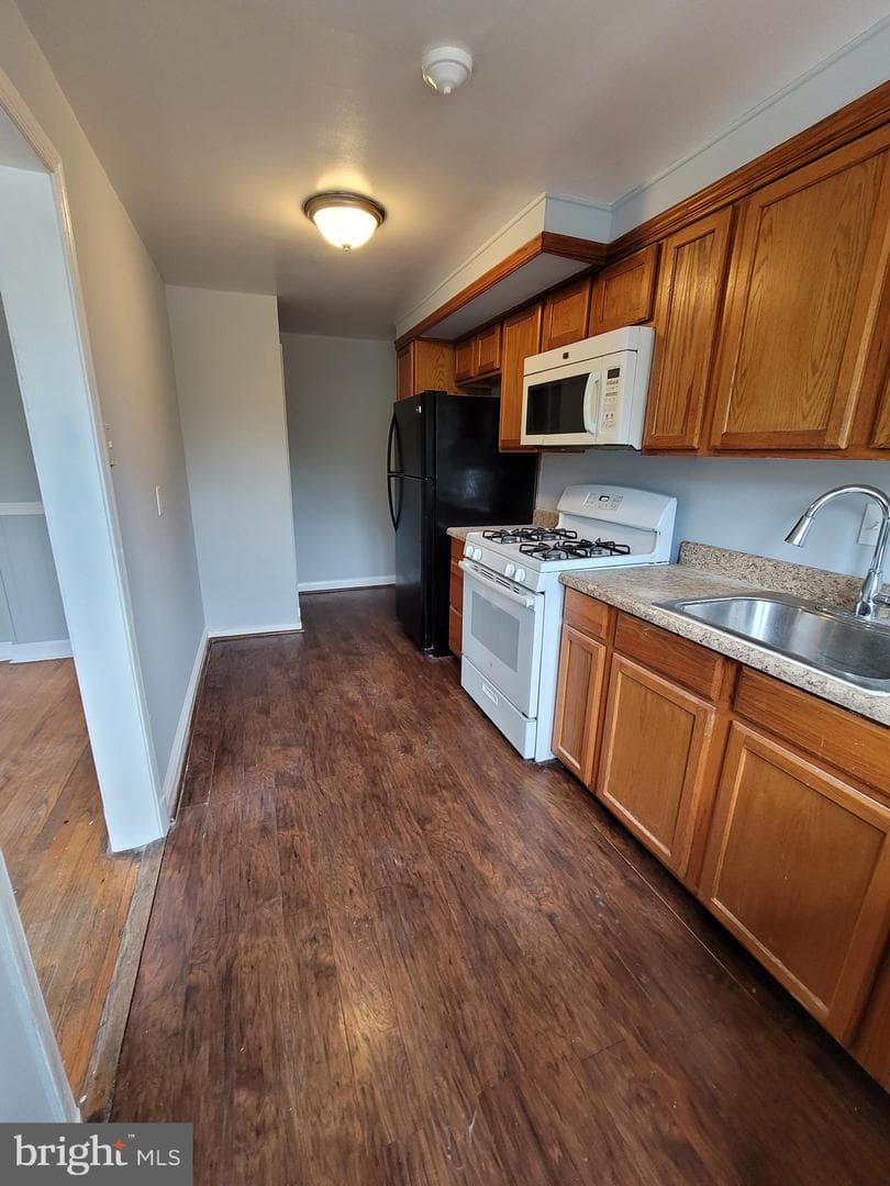 7449 Forrest Avenue photo 6