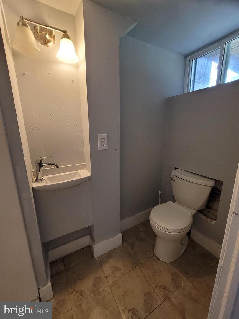 7449 Forrest Avenue photo 9