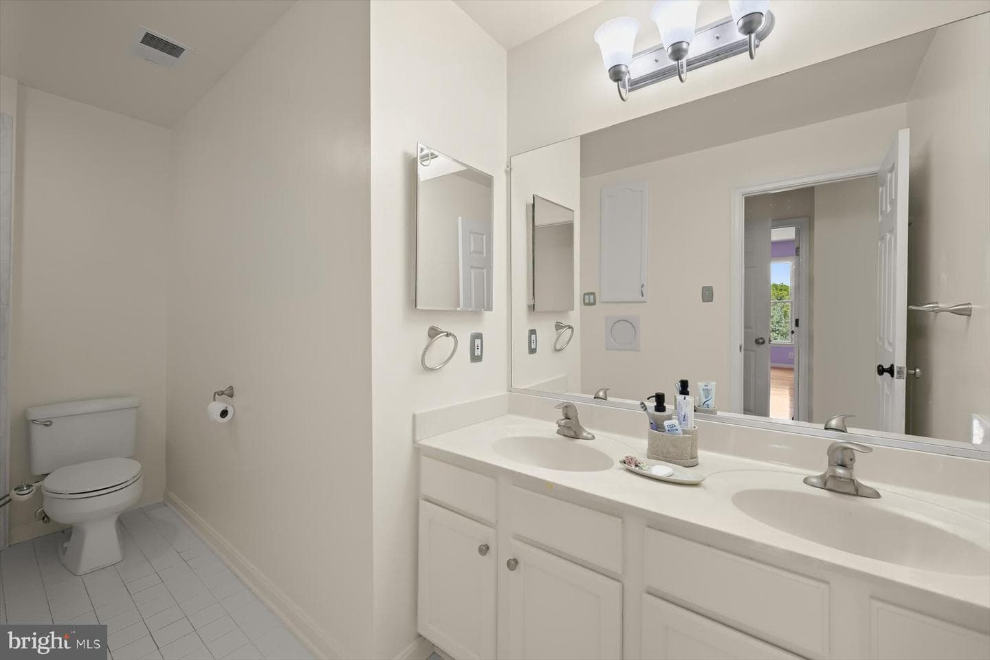 6 Keil Manor Court photo 32