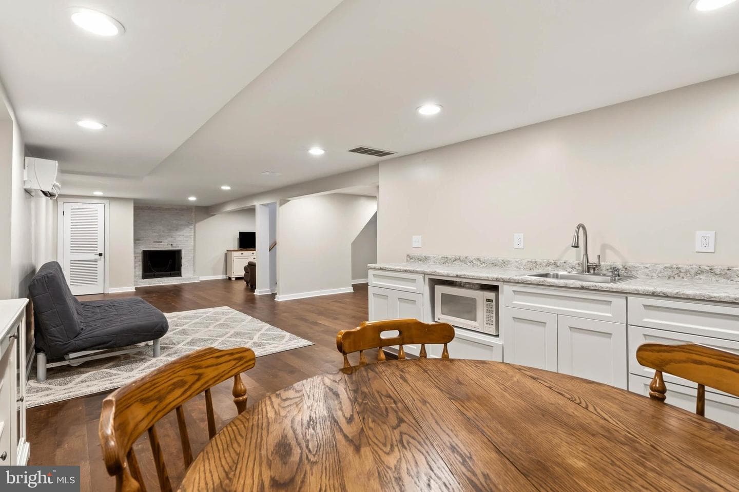 7 Glenbrook Drive photo 24