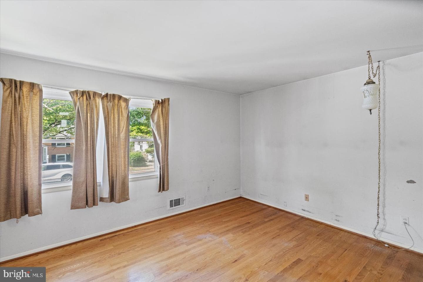 8407 Maymeadow Court photo 12