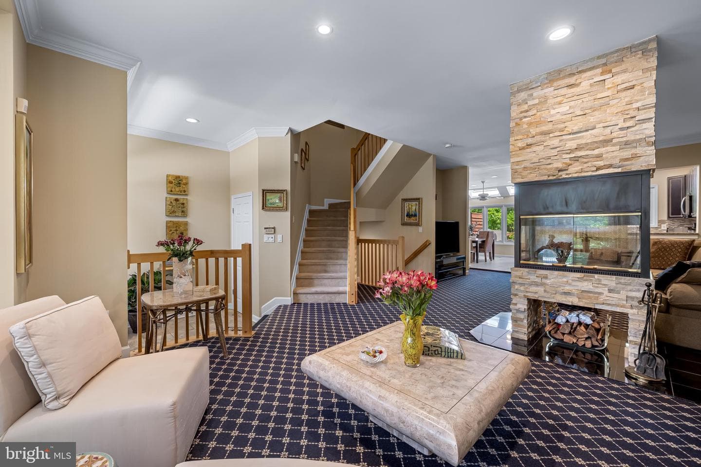 9 Hurdleford Court photo 4