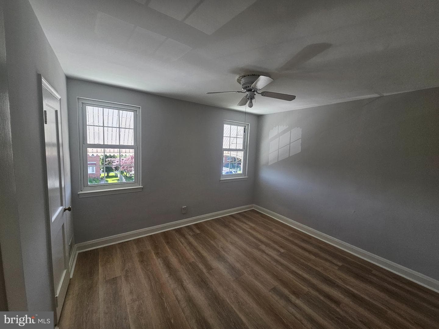 635 48th Street photo 9