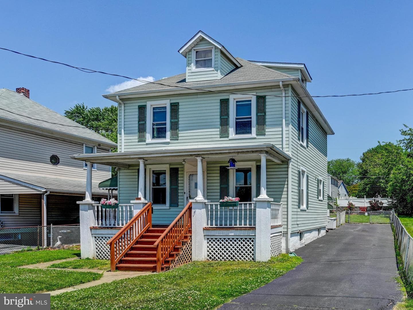 1823 Dundalk Avenue photo 3