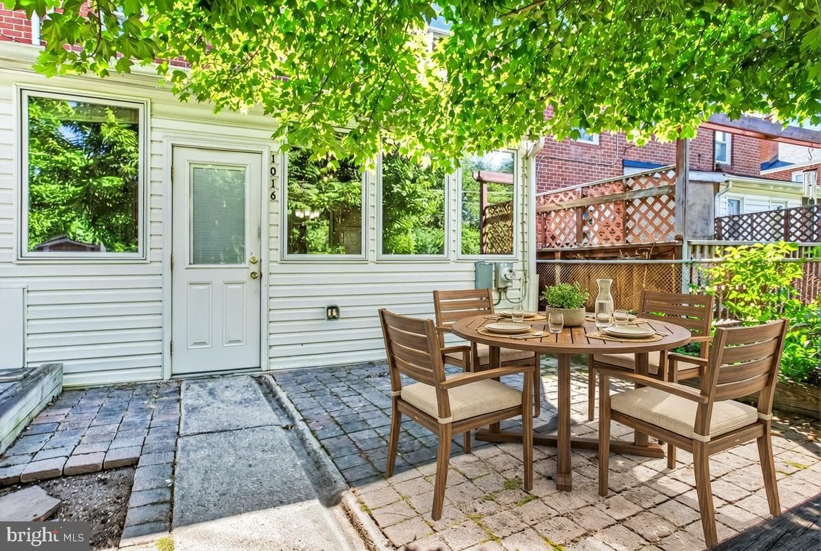 1016 Winsford Road photo 34