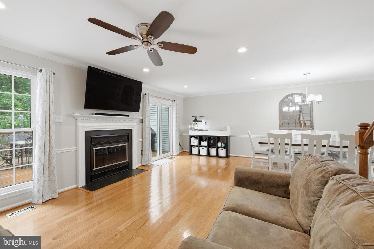 8616 Tower Bridge Way photo 8
