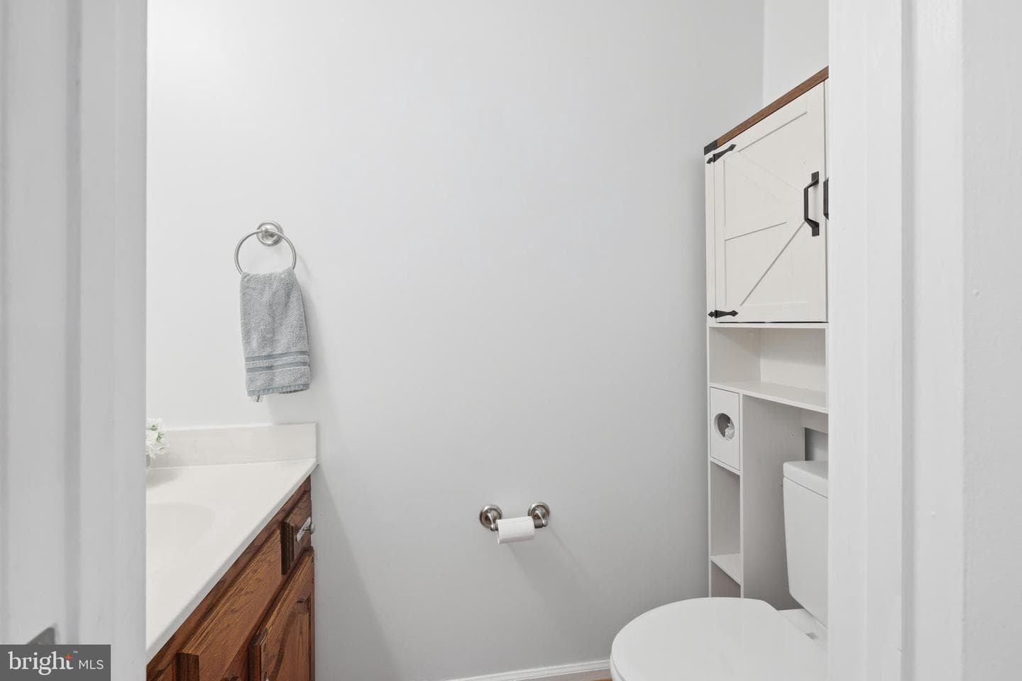 8616 Tower Bridge Way photo 9