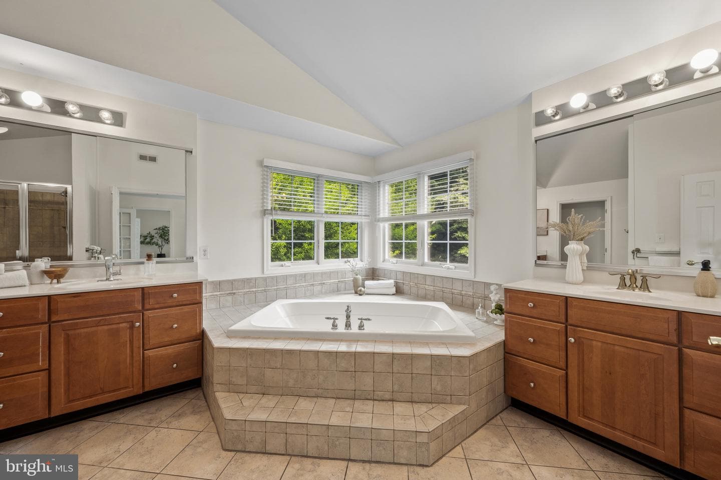 8203 Pumpkin Hill Court photo 41
