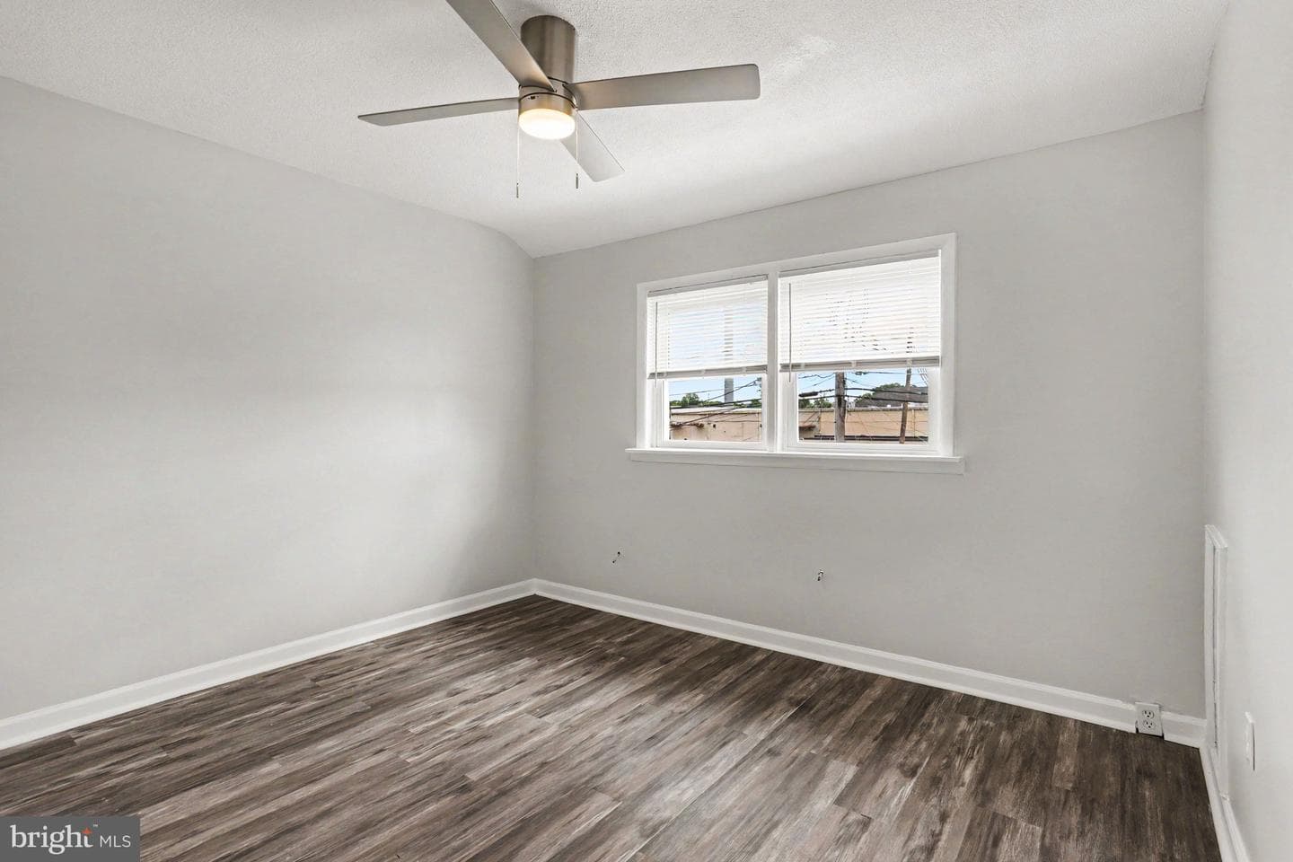 127 Bladen Road photo 11