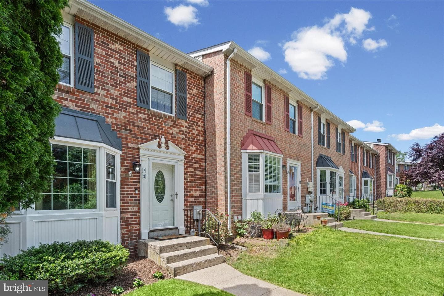 70 Stone Park Place photo 4