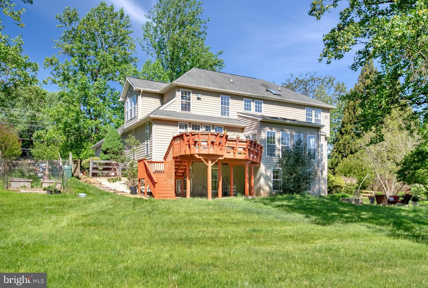 13215 Falls Road photo 23